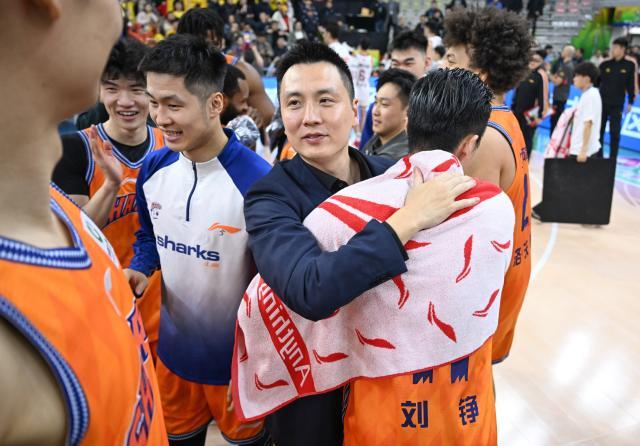 新英体育-【观察】时隔24年，上海又将“鲨”回巅峰？